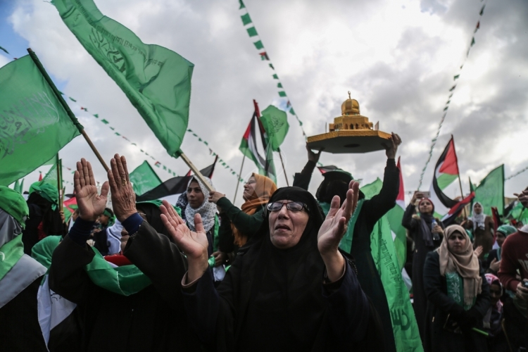 HAMAS'IN KURULU�UNUN 30. YILD�N�M� KUTLAMALARI