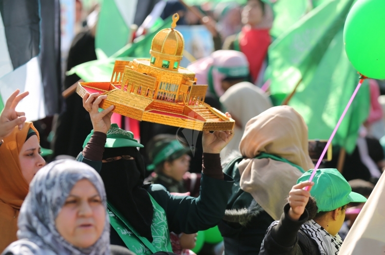 HAMAS'IN KURULU�UNUN 30. YILD�N�M� KUTLAMALARI